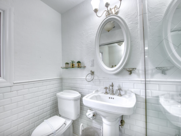 Experience Luxury at this Historic House in Lido Key